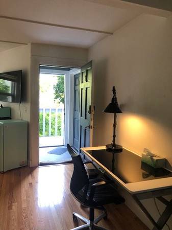 Apartments on Lytton Ave · Palo Alto photo 4