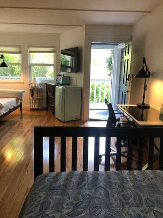 Apartments on Lytton Ave · Palo Alto photo 2