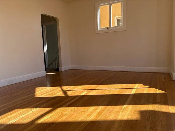 The Court Apartments photo 4