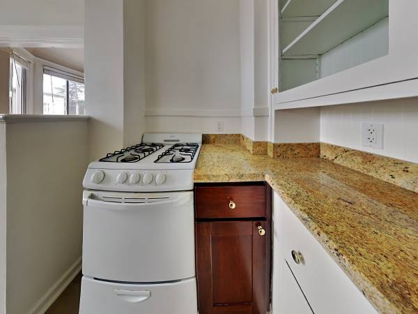 0BR/1BA Apartment on 6th Ave · San Francisco photo 4