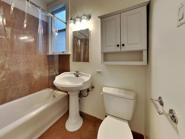 0BR/1BA Apartment on 6th Ave · San Francisco photo 5
