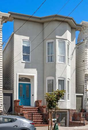 2BR/2BA Apartment on Green St · San Francisco