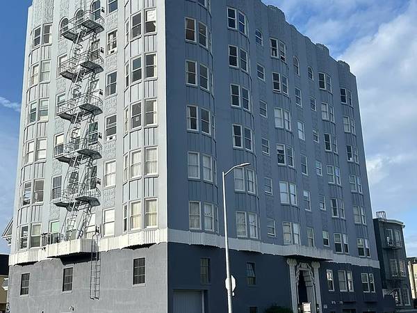 Apartments on Clay St · San Francisco photo 4