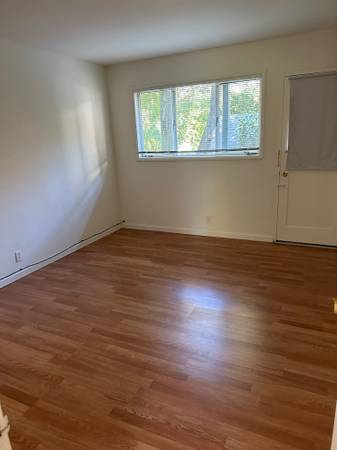 1BR/1BA Apartment · Greenbrae photo 4
