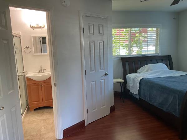 1BR/1BA Apartment · Campbell photo 4