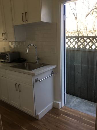 1BR/1BA In Law Adu on Hillside Avenue · Albany photo 5