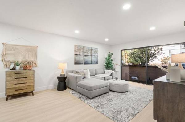 2 Bedroom 2 Bath Condo In Central Fremont photo 3