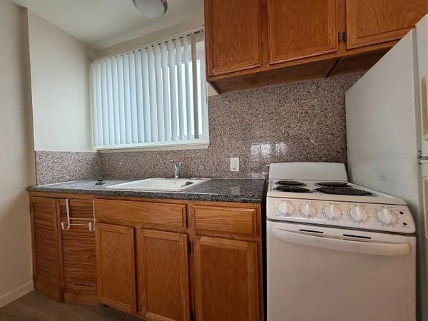 1BR/1BA Apartment on Geary Blvd · San Francisco photo 5
