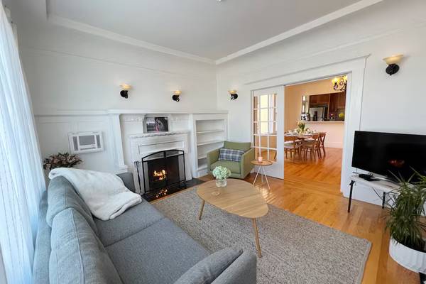 3BR/1BA Single Family House · San Francisco photo 2