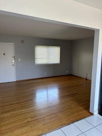 2BR/1BA Apartment on 60th St · Emeryville photo 2