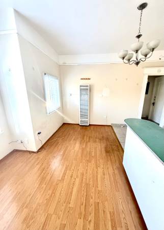 2BR/1BA Apartment · Berkeley photo 4