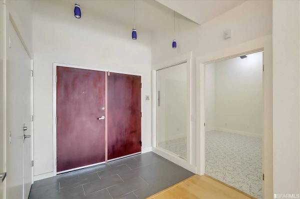 3BR/1BA Condo · Oakland photo 4