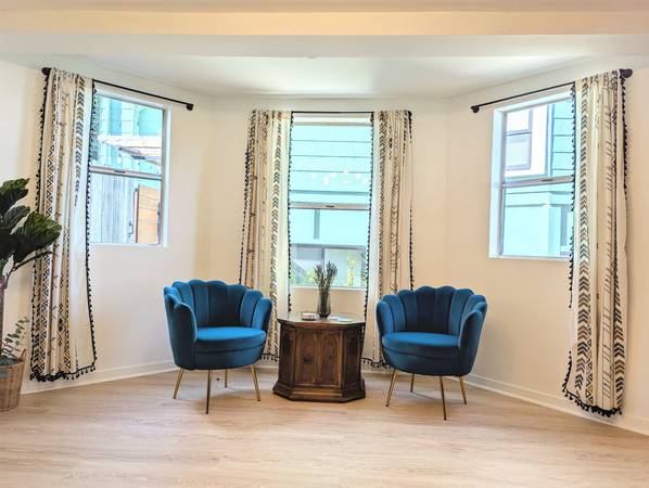2BR/1BA Duplex · Oakland photo 4
