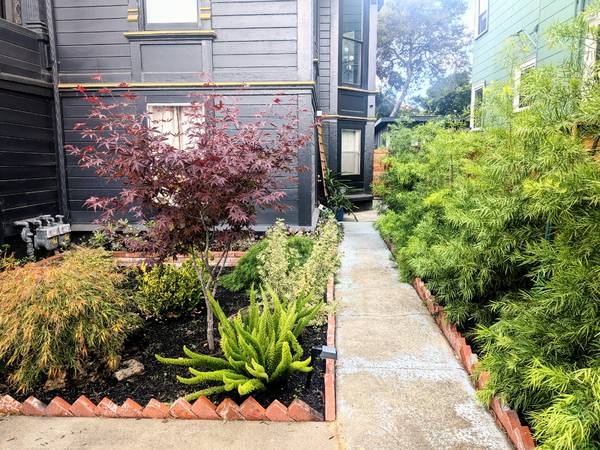 2BR/1BA Duplex · Oakland photo 2
