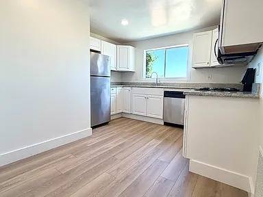 Apartments on Clayton St · San Francisco photo 4