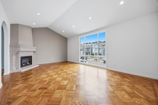 Apartments on 31st Ave · San Francisco photo 3