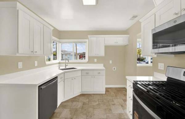 2BR/1BA Apartment · Richmond photo 4
