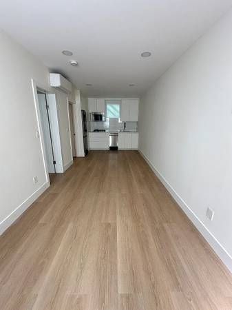 0BR/1BA Apartment on 14th St · San Francisco photo 5