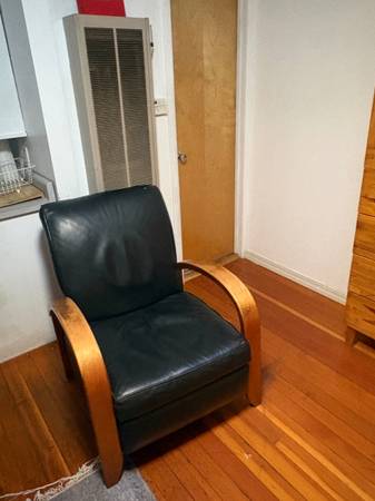 0BR/1BA In-Law · Fairfax photo 5