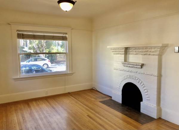 2BR/1BA Duplex on Wheeler Street · Berkeley photo 4