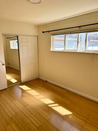 1BR/1BA Apartment · Berkeley photo 4