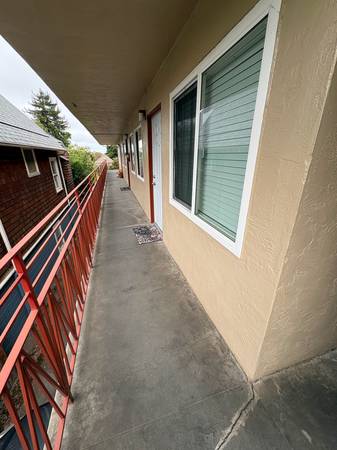 1BR/1BA Apartment · Berkeley photo 3