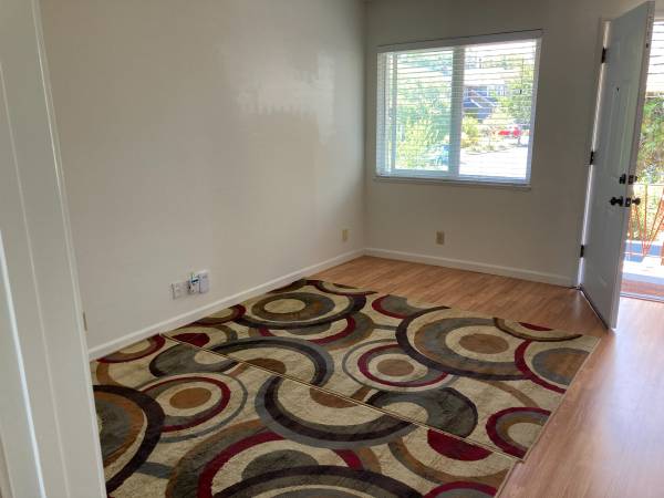 1BR/1BA Apartment · Berkeley photo 4