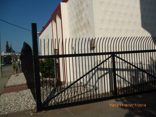 3BR/4BA Other · Oakland photo 3