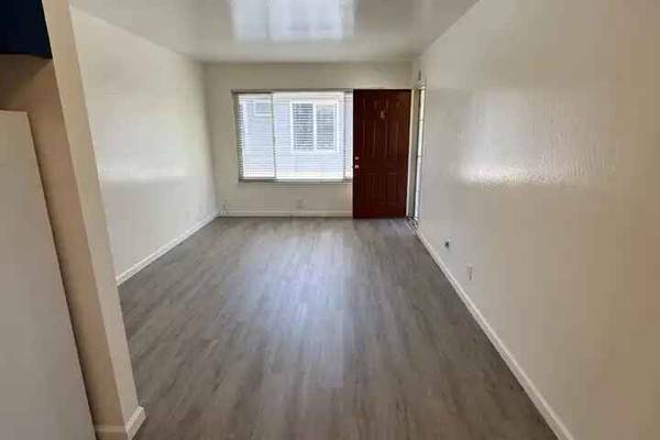 Apartments on 9th Ave Unit 8 · Redwood City photo 3