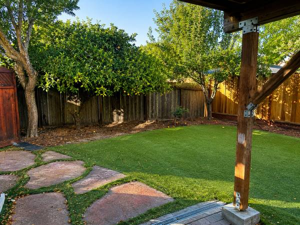2BR/1BA Apartment · Corte Madera photo 3