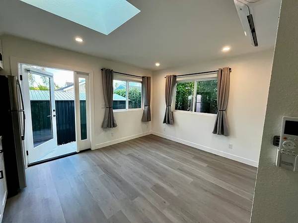 1BR/1BA In Law Adu on 3rd Ave · San Bruno photo 4