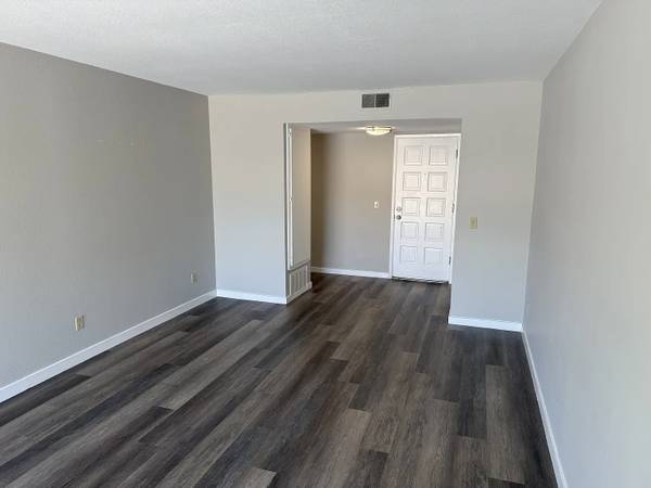 1BR/1BA Condo on Ashford Ave · Mill Valley photo 2