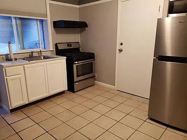 Apartments on Vista Grande Ave · Daly City photo 2
