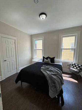 Greendale Apartments - Fully Renovated photo 4