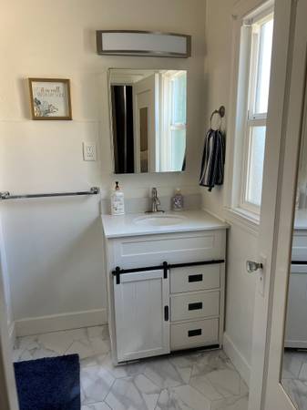 1BR/1BA Apartment on B Street · Hayward photo 3