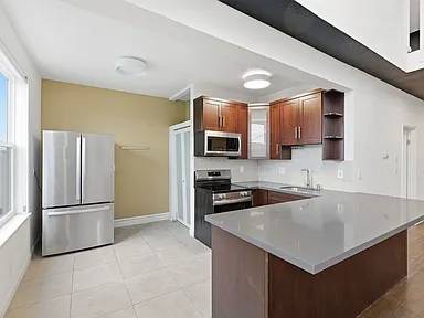 1BR/2BA Condo on 9th Ave · Oakland photo 5