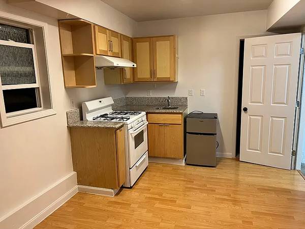 1BR/1BA Apartment on Baltimore Way · San Francisco photo 5