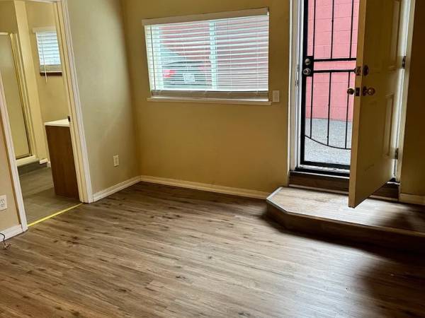 0BR/1BA Apartment on Mission Blvd · Hayward photo 2
