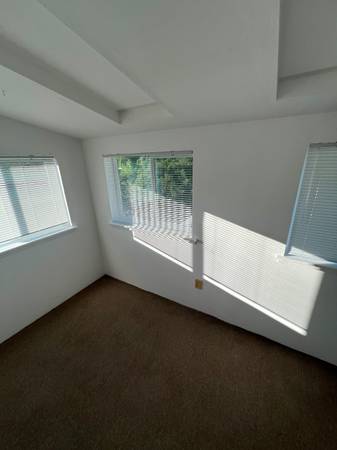 2BR/1BA Single Family House · Oakland photo 4