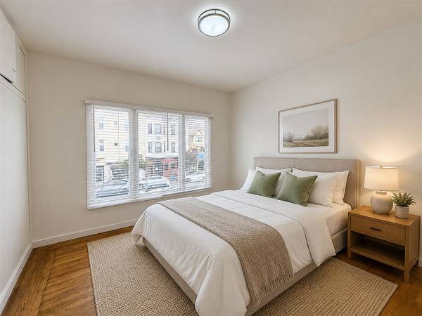 4BR/1BA Apartment · San Francisco photo 5