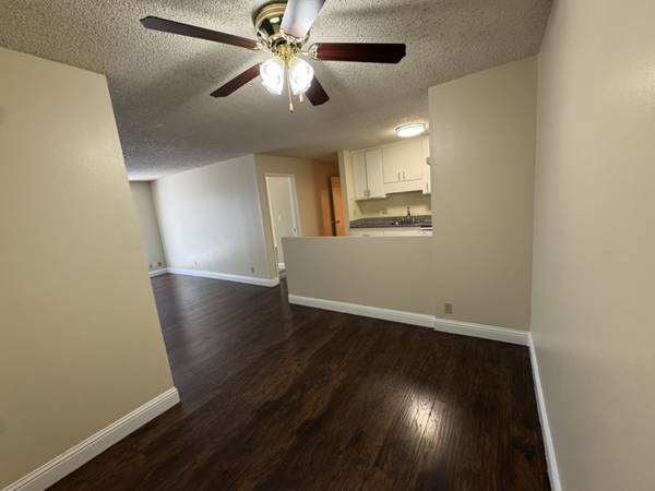 1BR/1BA Apartment · Oakland photo 4