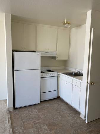 G5 | (M&R) 1756 Broadway Street photo 3
