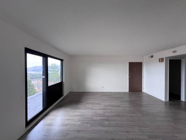 1BR/1BA Apartment · Daly City photo 4