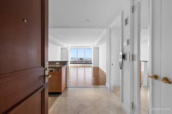 2BR/3BA Condo · San Francisco photo 2