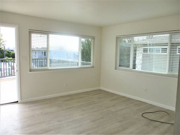 2BR/1BA Apartment on Third St. · Santa Cruz photo 3