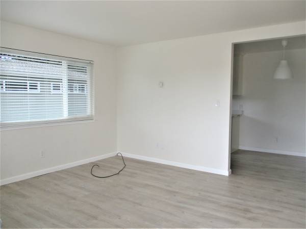 2BR/1BA Apartment on Third St. · Santa Cruz photo 5