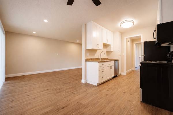 Pinecrest Apartments photo 5