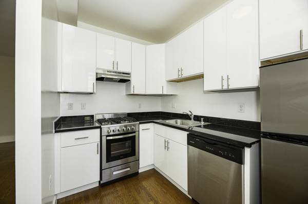 Apartments on O'Farrell Street · San Francisco photo 5