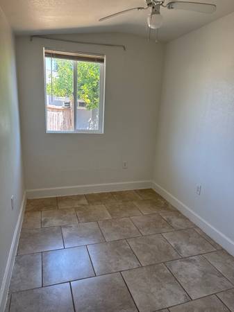 2BR/1BA Apartment · Cloverdale photo 5