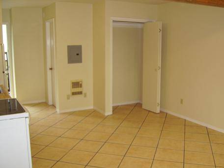0BR/1BA Apartment · San Rafael photo 3